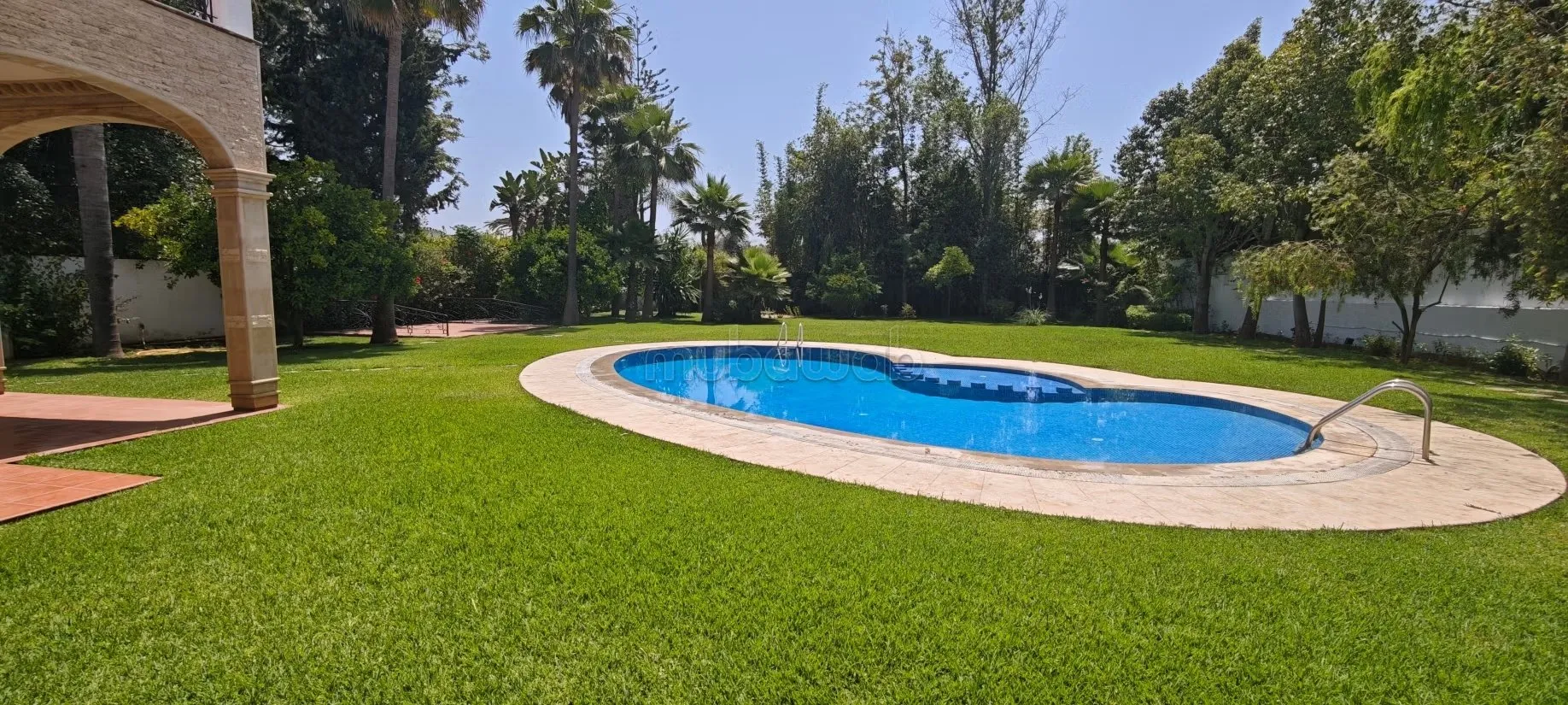 Villa 5 suites vide à louer – Souissi Rabat - الرباط (3)