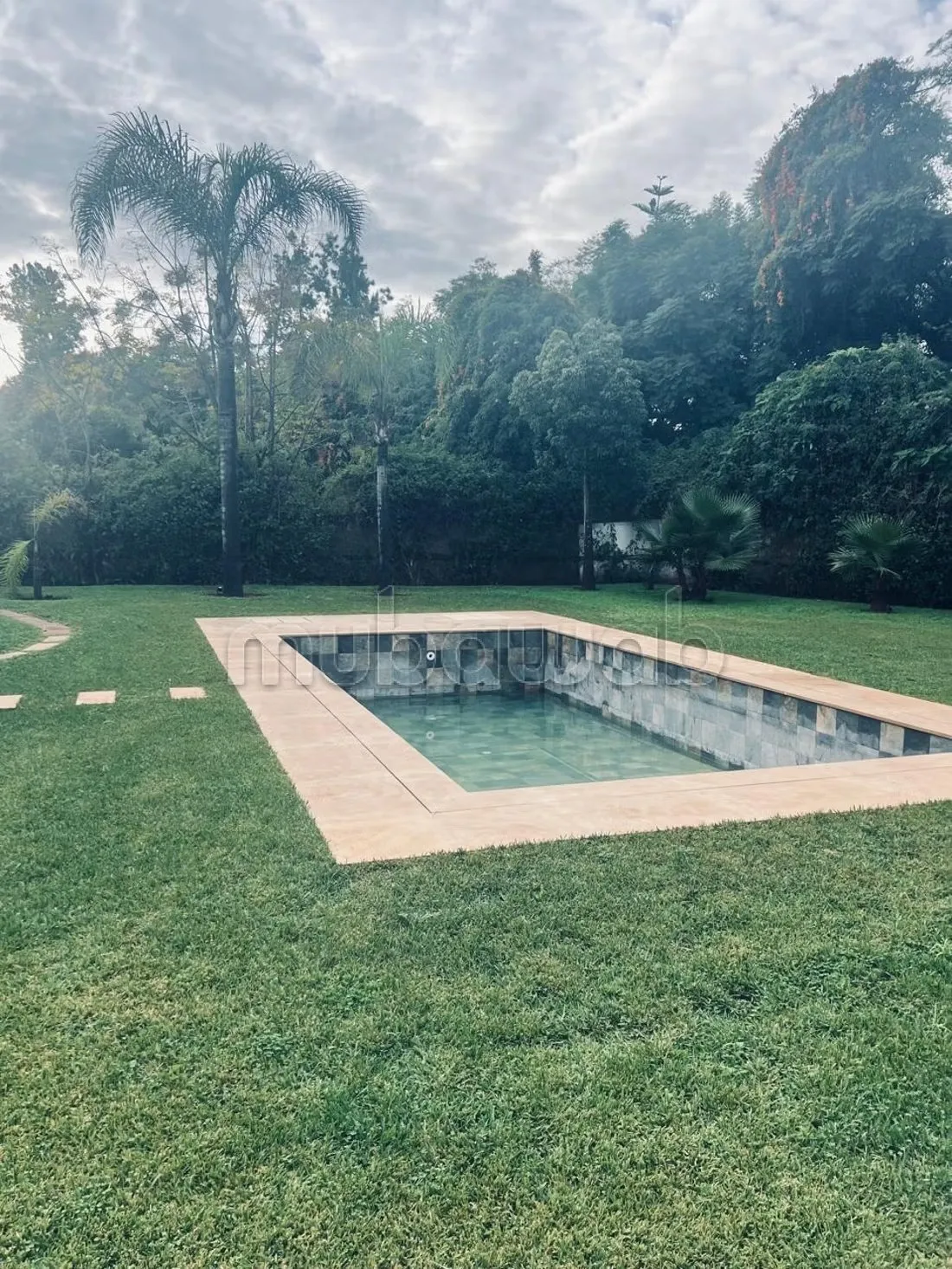 Bir kacem villa avec ch. Central et piscine à louer - الرباط (2)