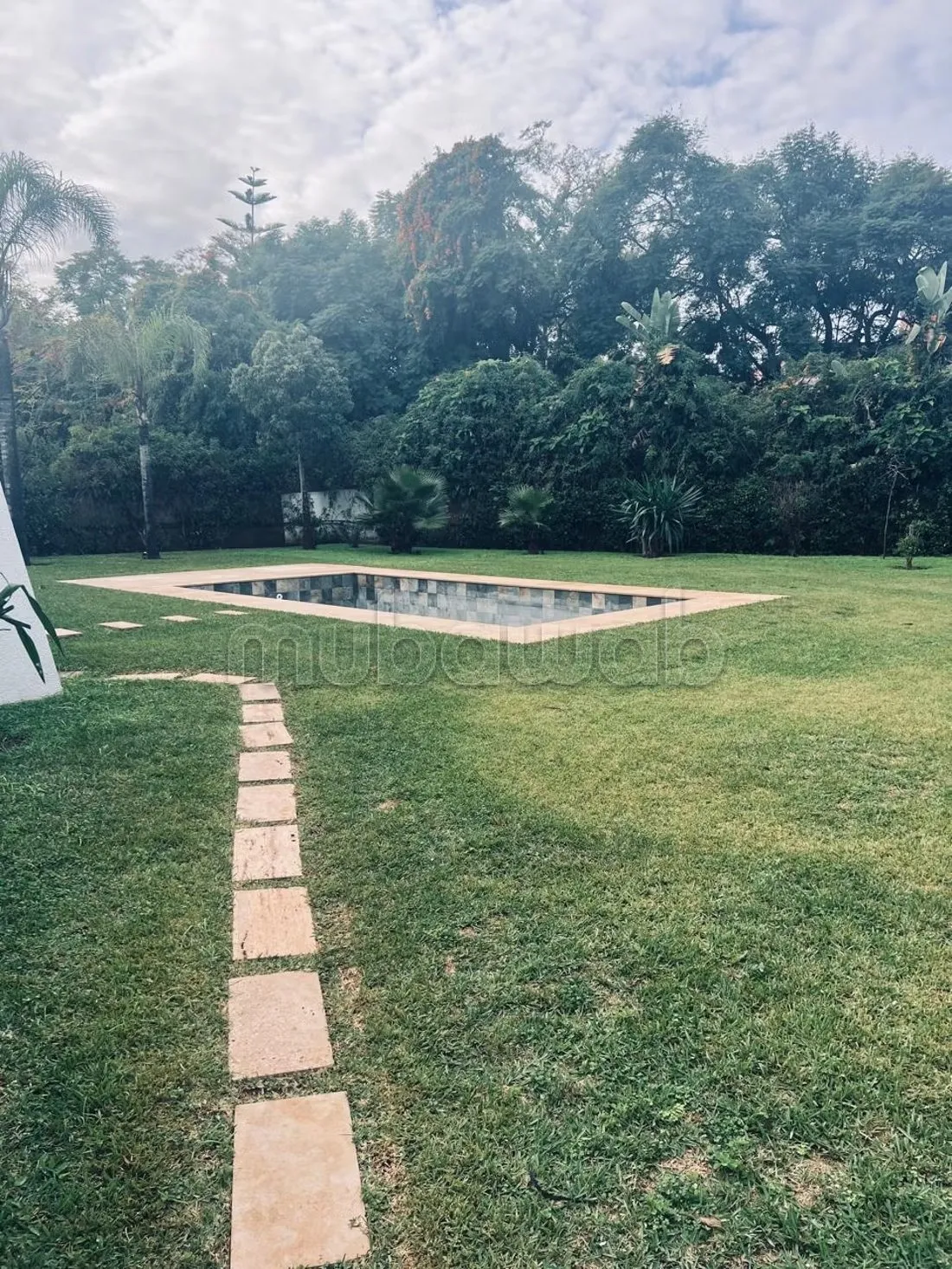 Bir kacem villa avec ch. Central et piscine à louer - الرباط (3)