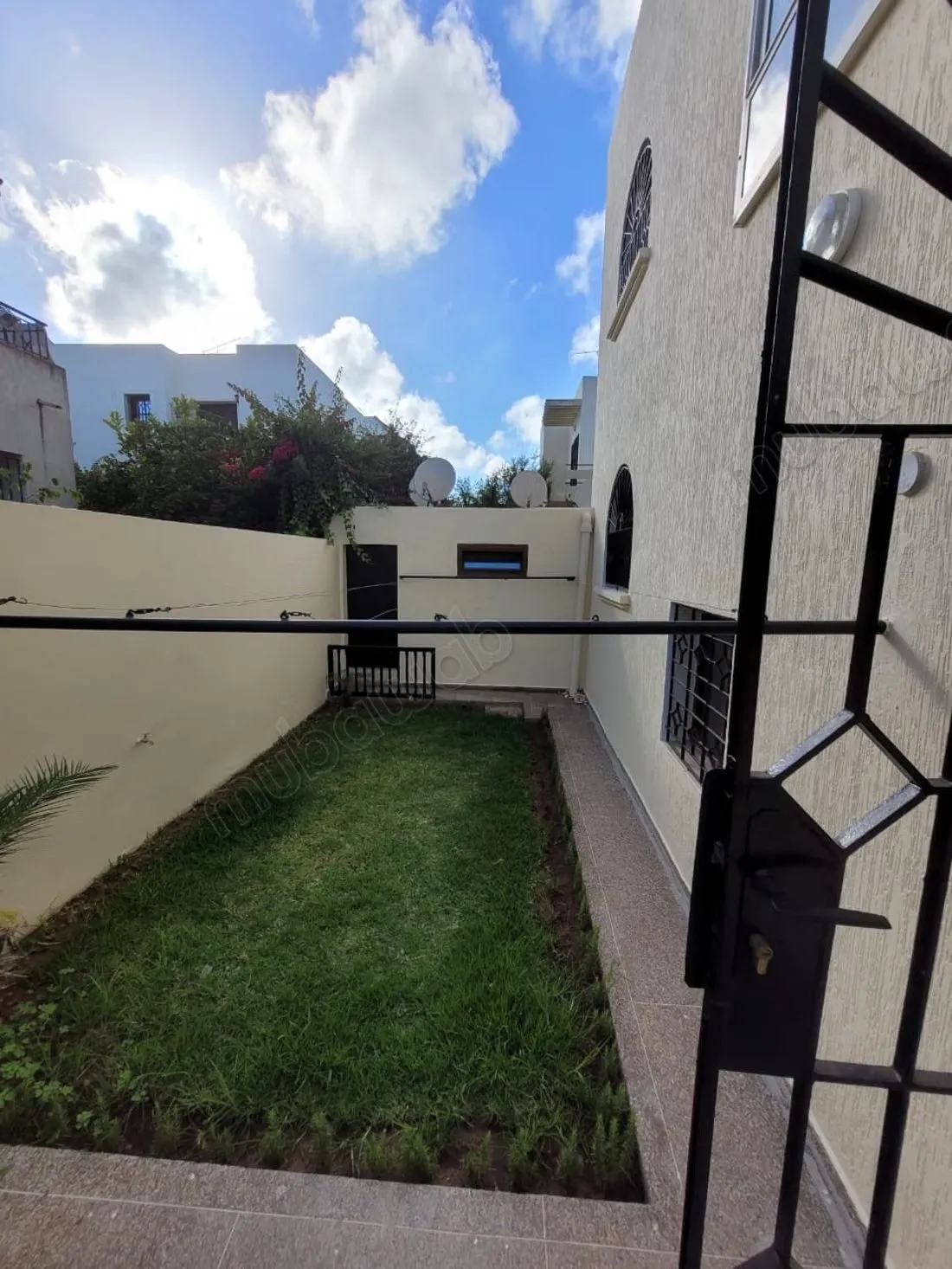 Villa rénovée à louer – Hay Riyad - الرباط (3)