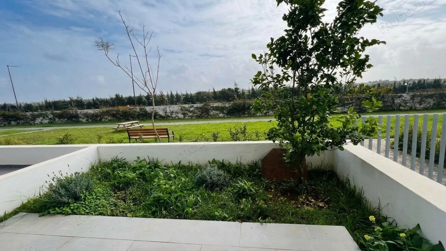 Triplex neuve à louer à Harhoura – Résidence sécurisée - تمارة