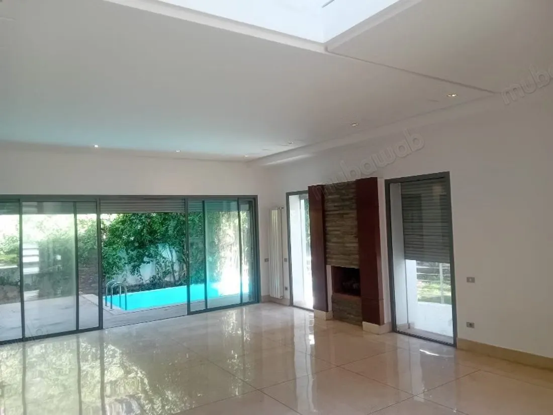 Villa à louer à AIN DIAB EXTENSION - الدار البيضاء (2)