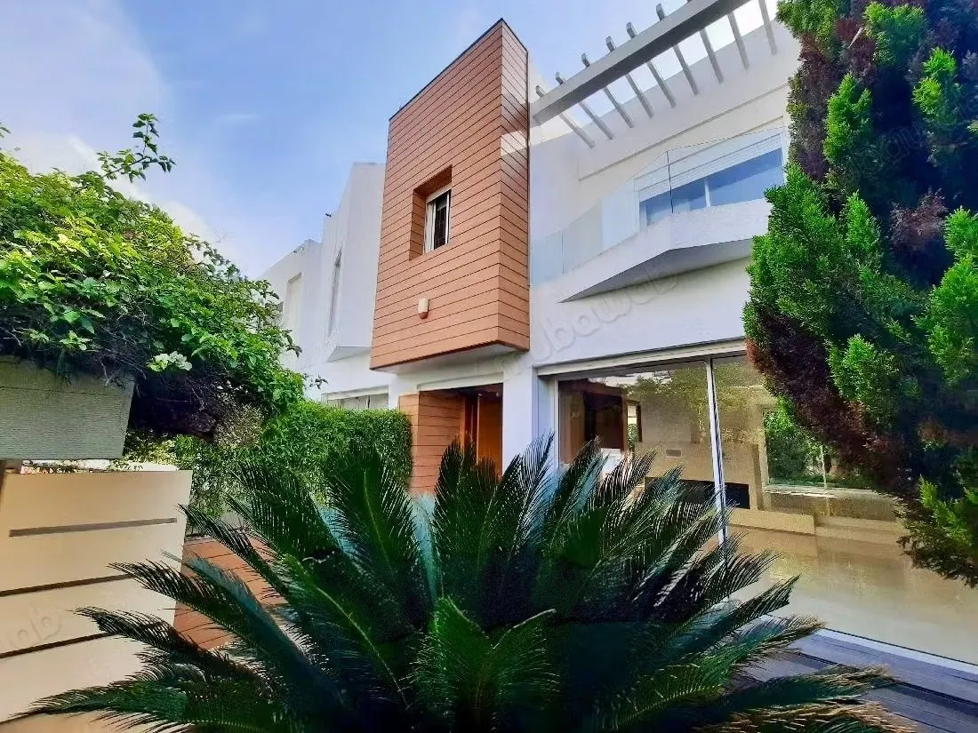 Villa 4 CH de luxe meublée à louer – Hay Riad, Rabat - الرباط