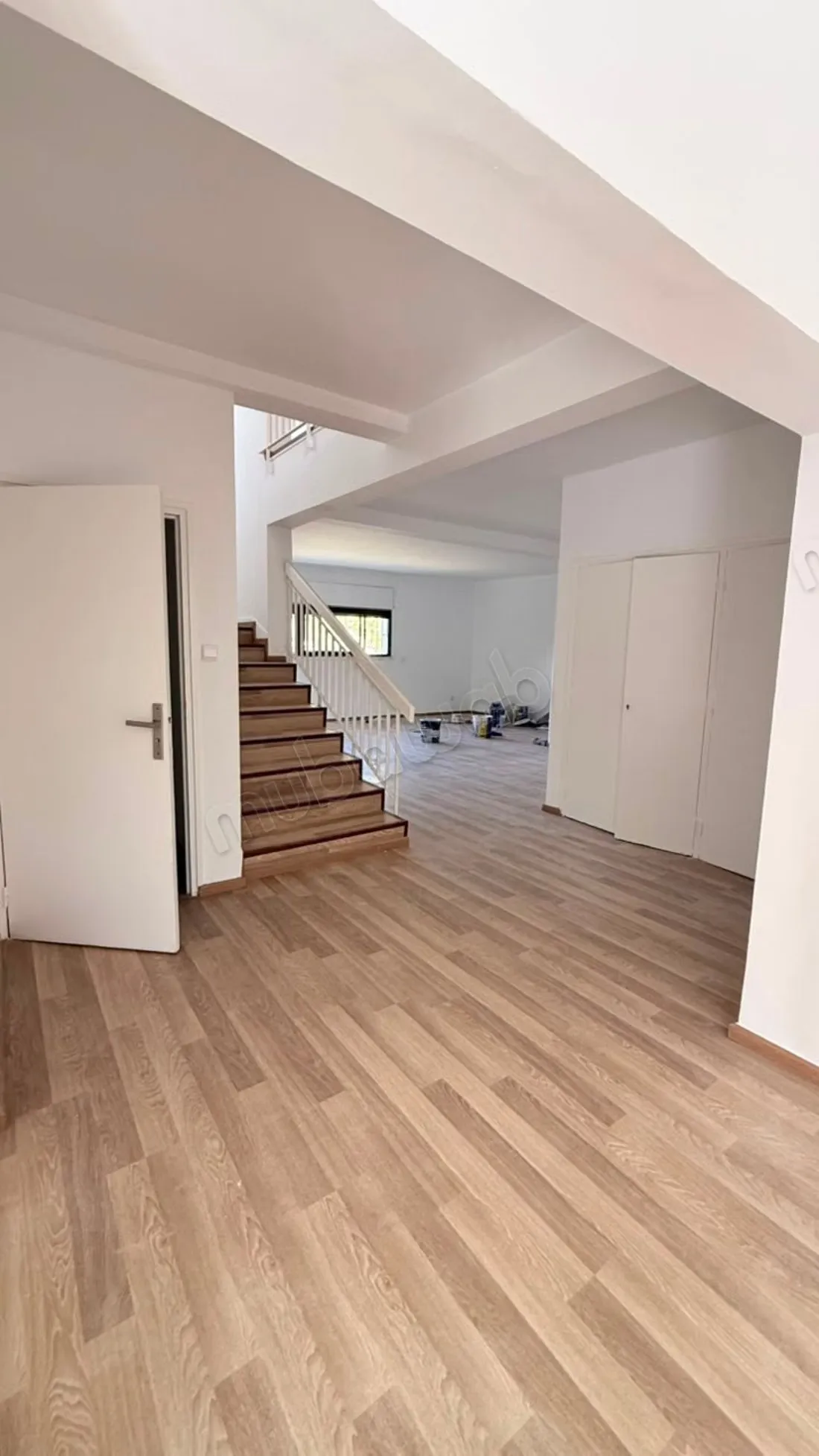 Villa exceptionnelle A LOUER à Souissi 
RABAT - الرباط (3)