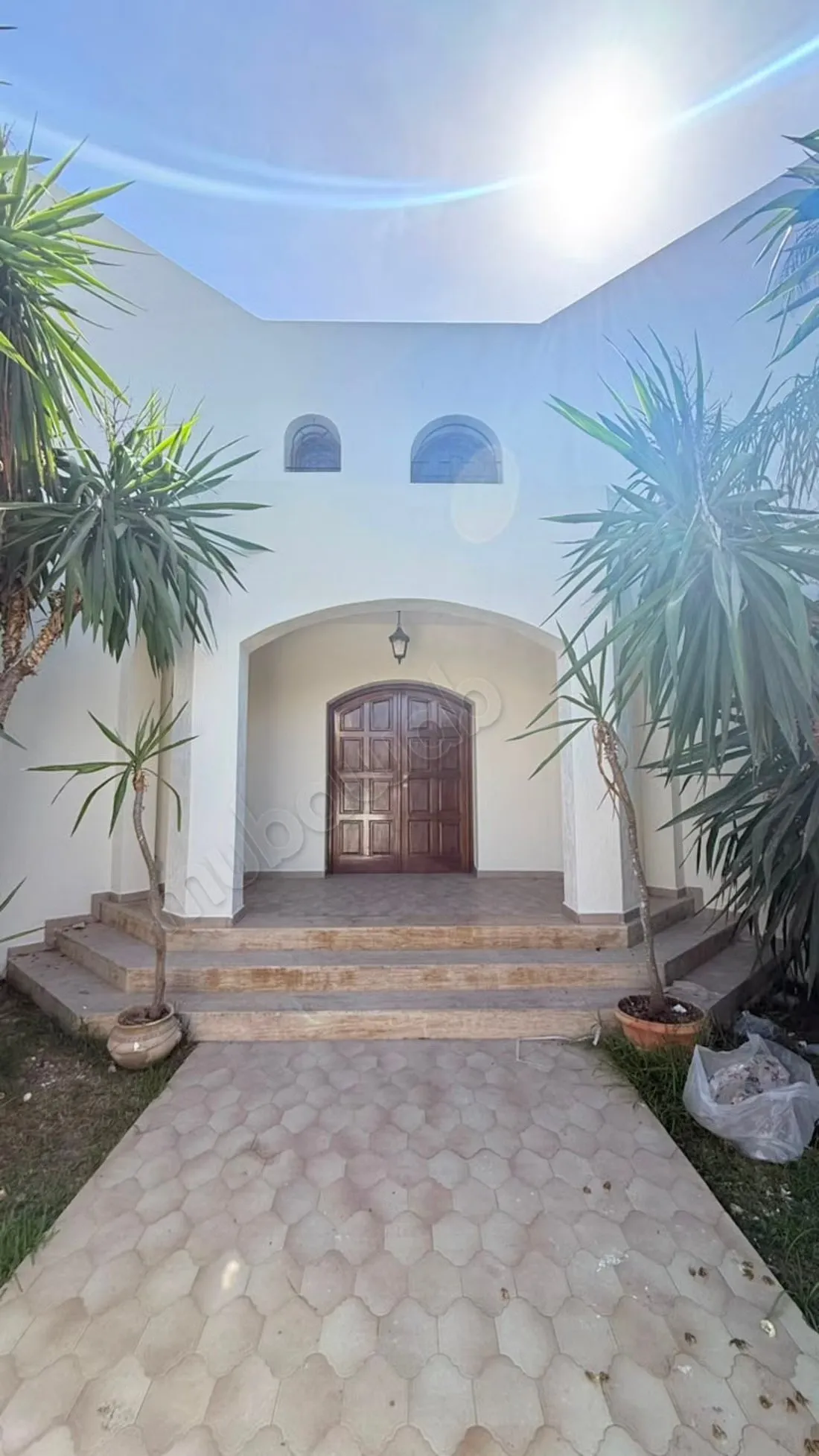 Villa de 900m² en location à Hay Riad - الرباط