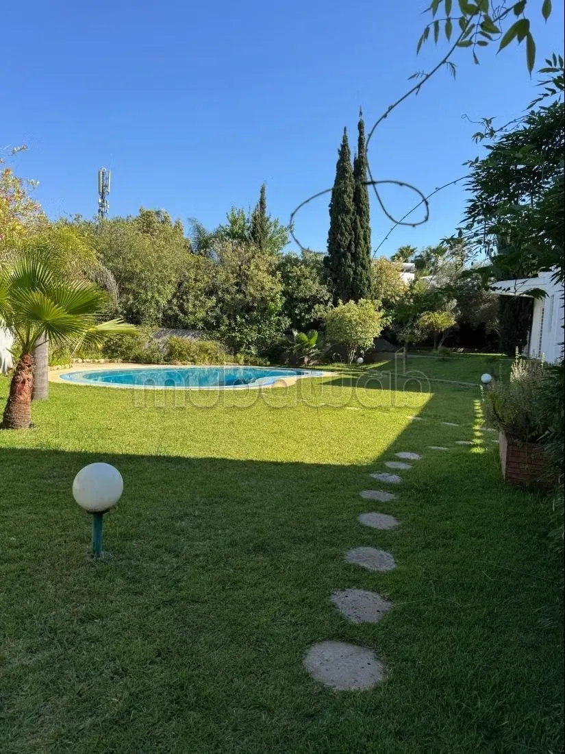 Location villa de haut standing à Souissi. 
Surface de 2000... - الرباط (3)