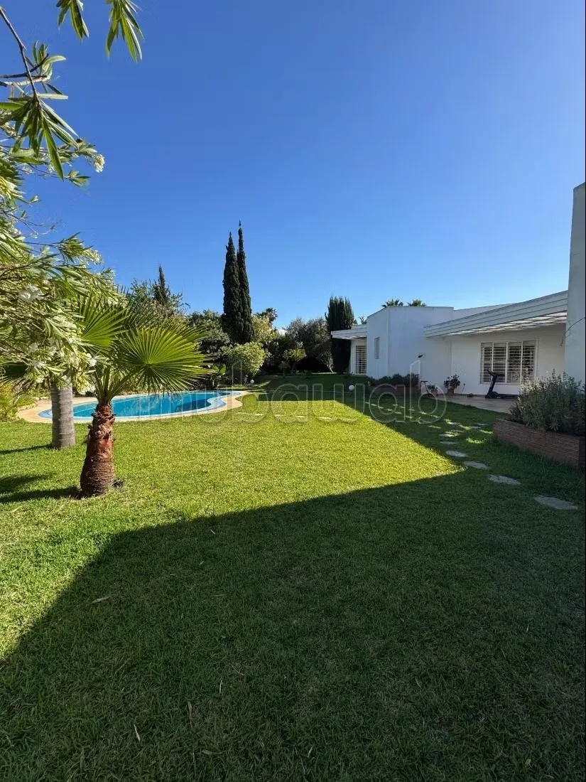 Location villa de haut standing à Souissi. 
Surface de 2000... - الرباط (2)
