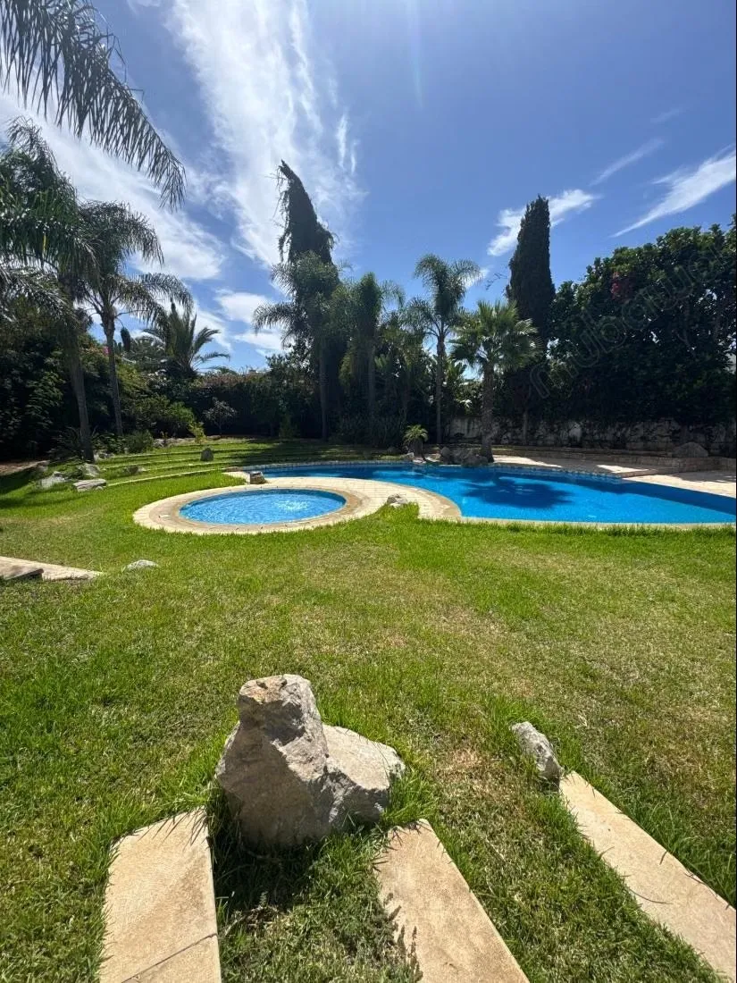 Location villa de haut standing à Souissi. 7 pièces conforta... - الرباط