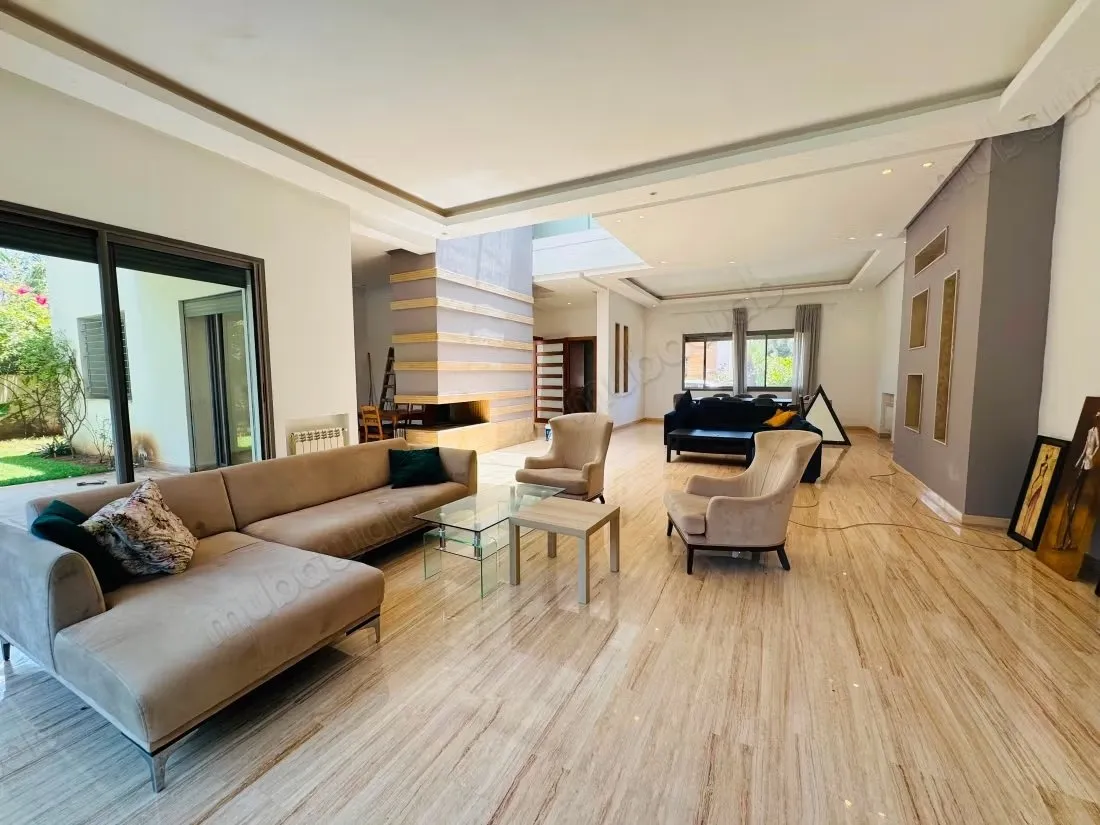 Magnifique villa à louer à Ain Diab. 
5 pièces confortables... - الدار البيضاء (3)