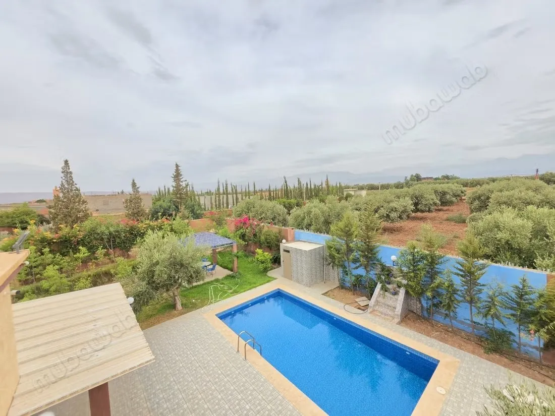 Magnifique Villa en Location 
La Compagne - مراكش