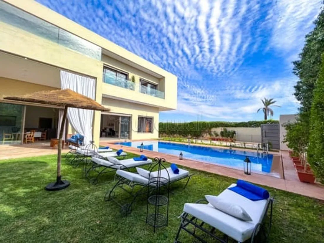Une magnifique villa meublée à louer - مراكش (2)