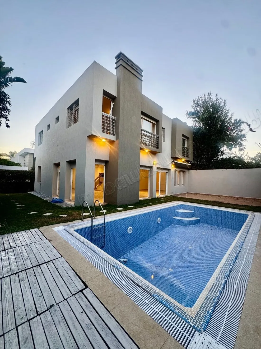 À louer villa moderne à ain diab - الدار البيضاء