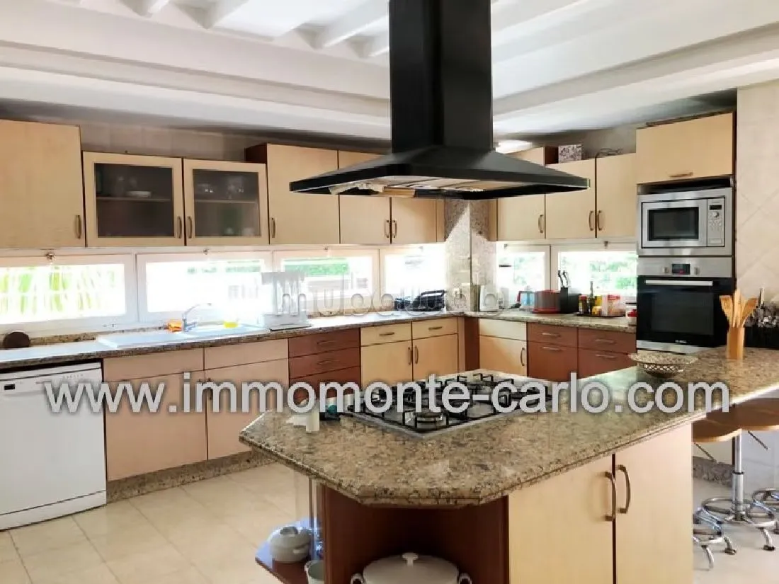 Location Villa haut standing à souissi - الرباط (3)