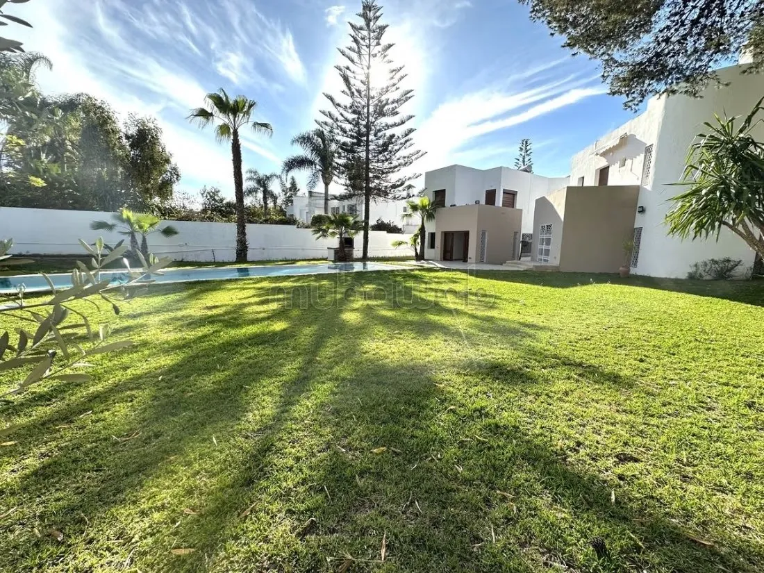 Superbe Villa de Luxe à Louer – Rabat Souissi - الرباط