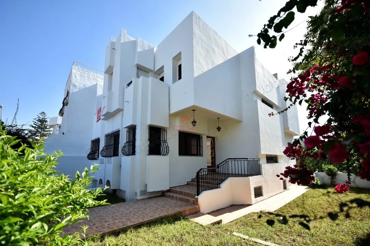 Location Villa à aïn diab - الدار البيضاء