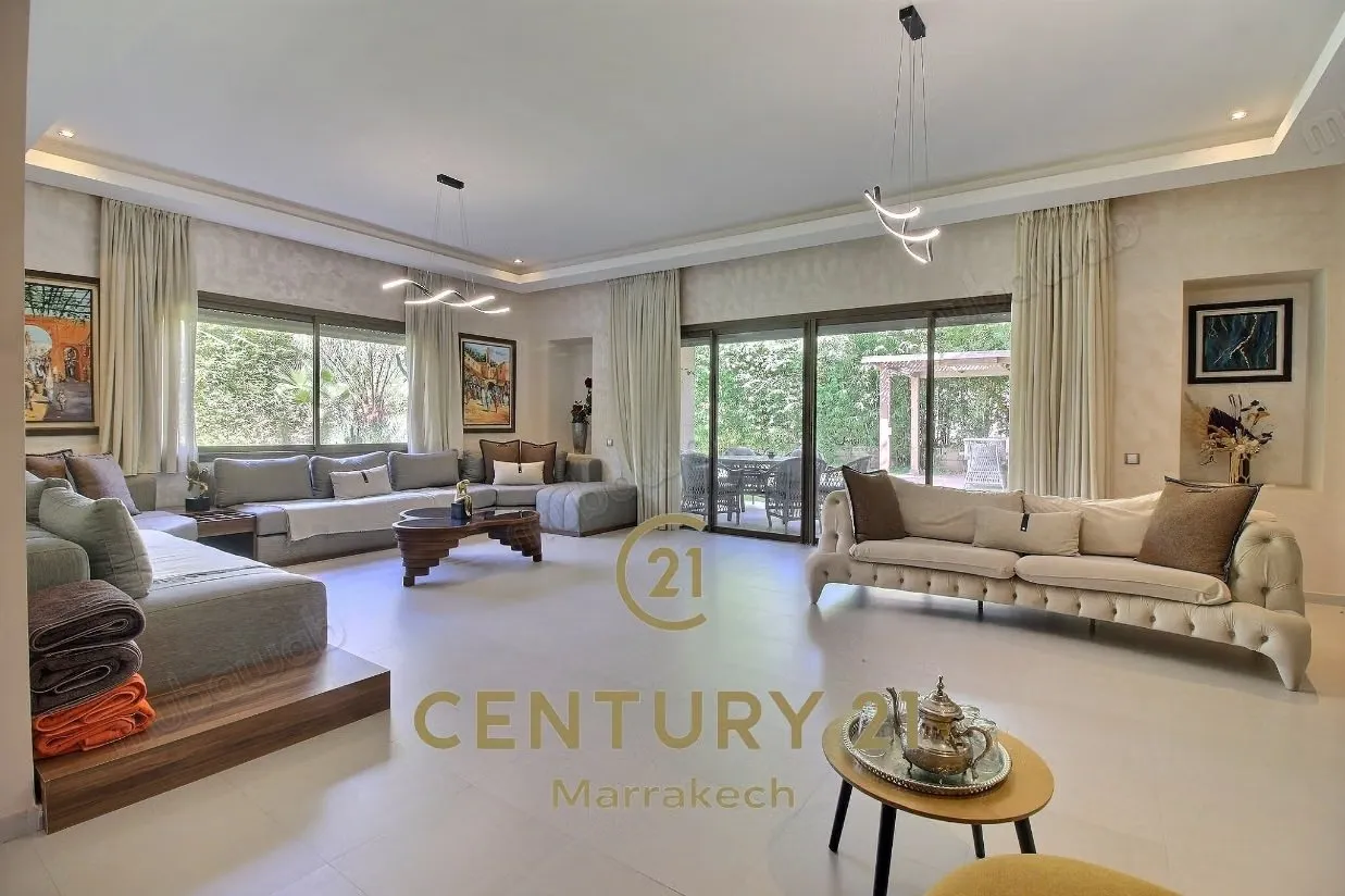 Villa avec Piscine Chauffée – Terrain de 745 m² - مراكش (3)