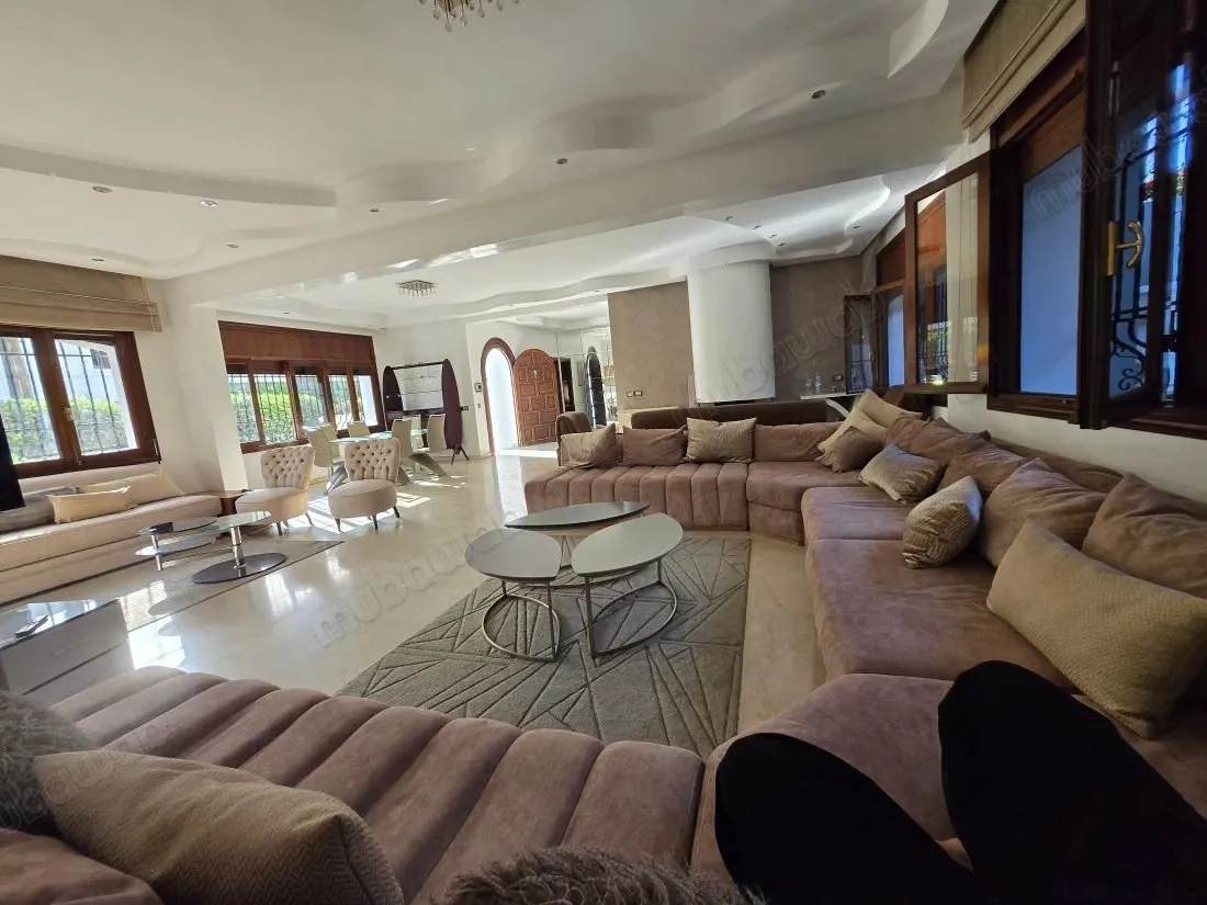 Location villa de haut standing à Ain Diab Extension.
Superf... - الدار البيضاء (3)