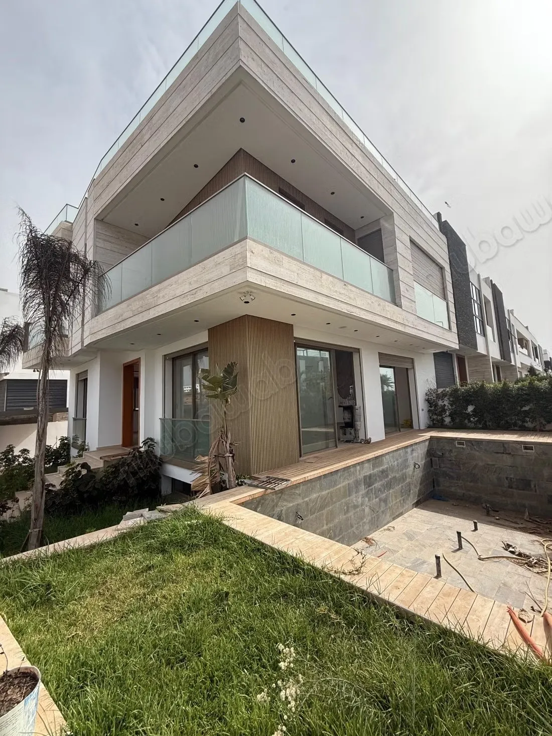 Villa de standing en location à Harhoura - هرهورة