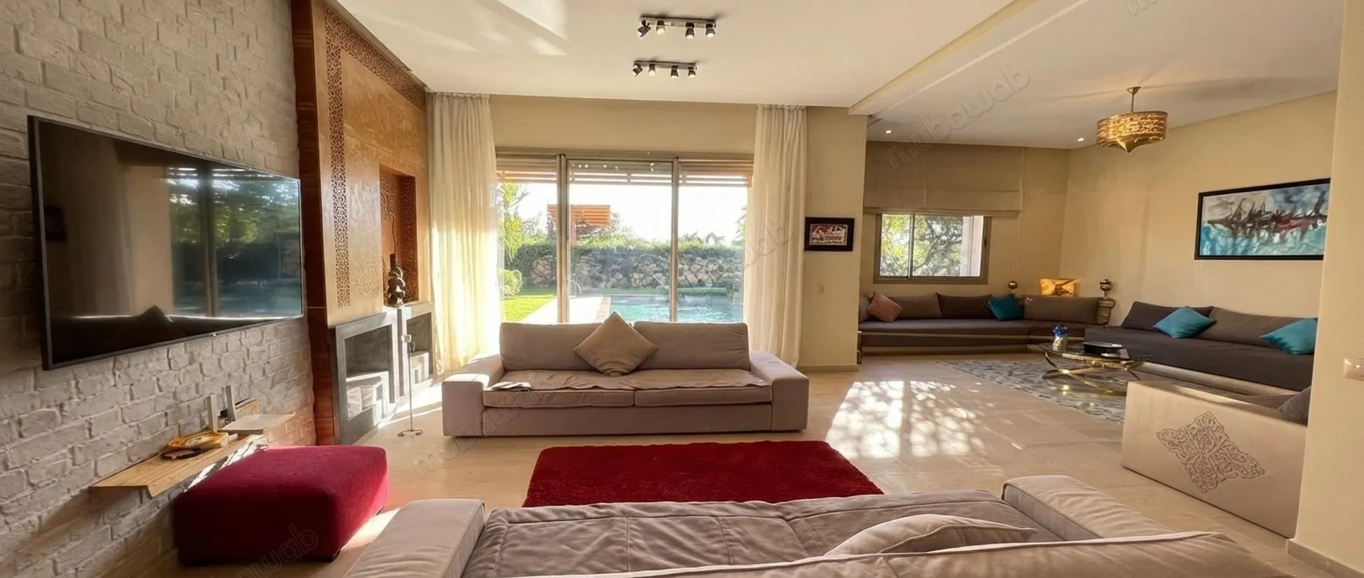 Villa moderne meublée à louer piscine et jardin - مراكش (2)