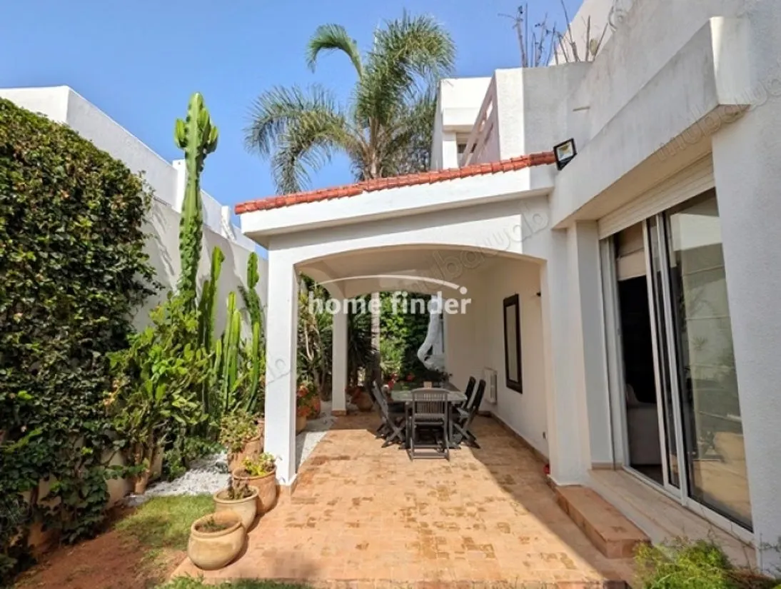 Villa meublée à louer sur Ain Diab 
470 m² - الدار البيضاء (2)