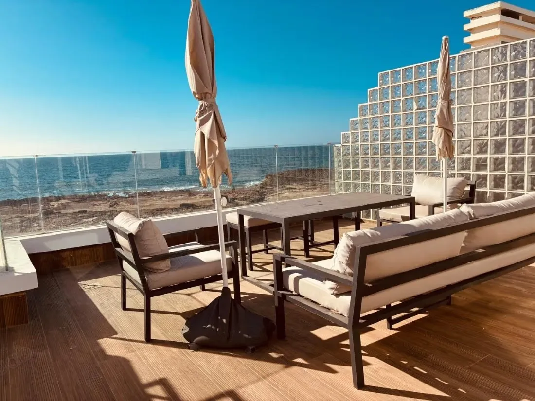 Villa neuve en front de mer à louer – vide - هرهورة