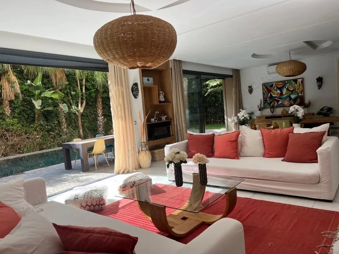Top emplacement: grande Villa à louer meublée, 6 Ch, proche... - مراكش (3)
