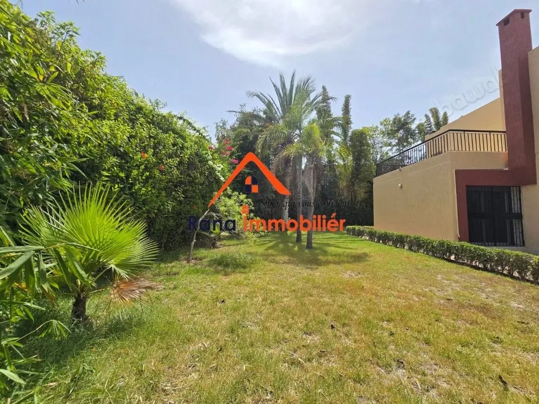 Villa à louer sur Souissi - الرباط (3)