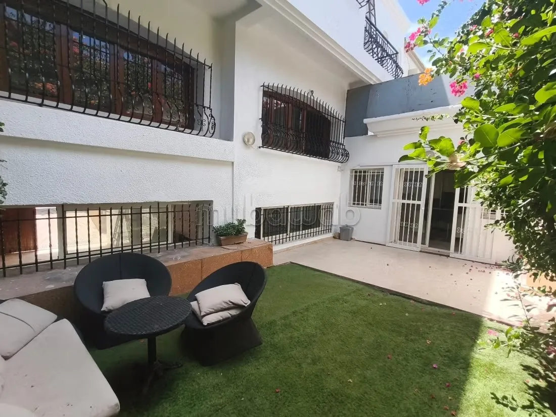Villa meublée à louer au CIL - الدار البيضاء (3)