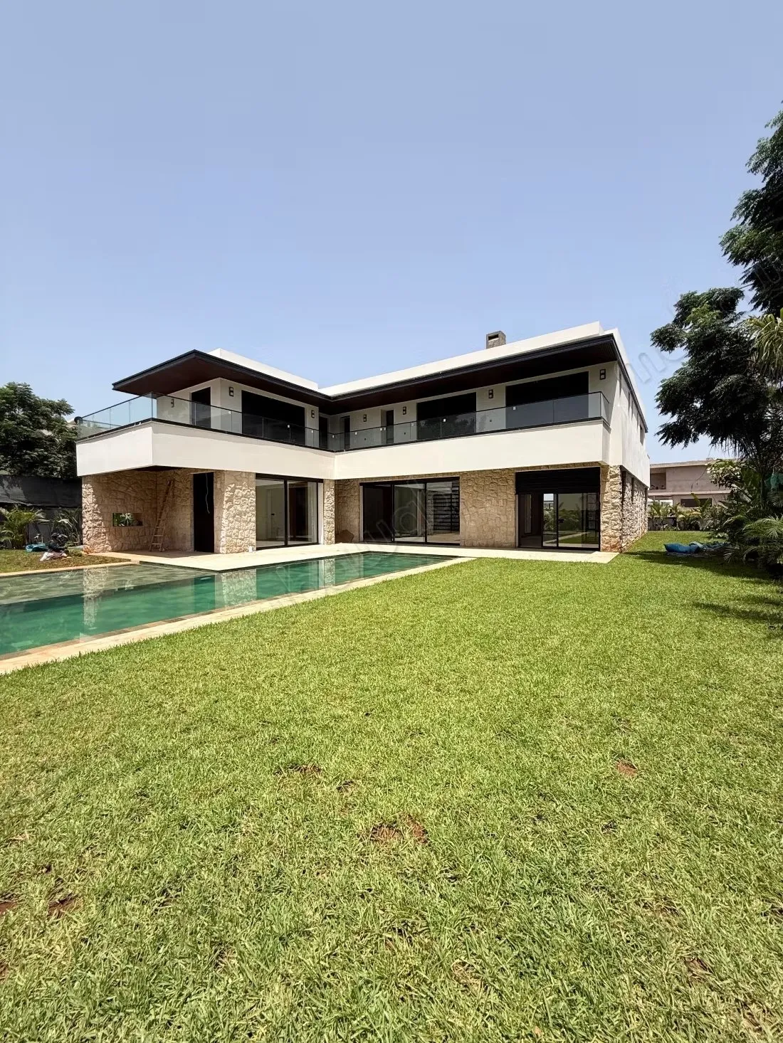 Magnifique villa à louer à Souissi. 
6 chambres. 
Climatisat... - الرباط