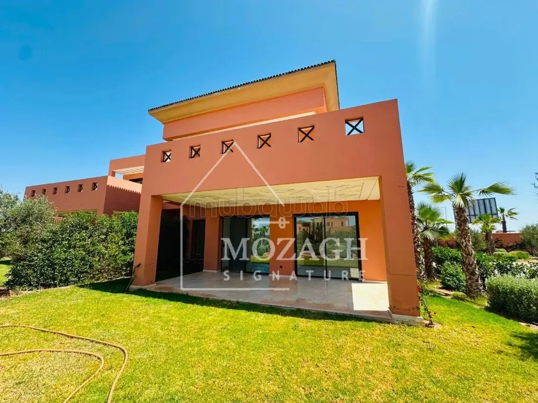 Superbe villa moderne neuve sur résidence sécurisée - مراكش (2)