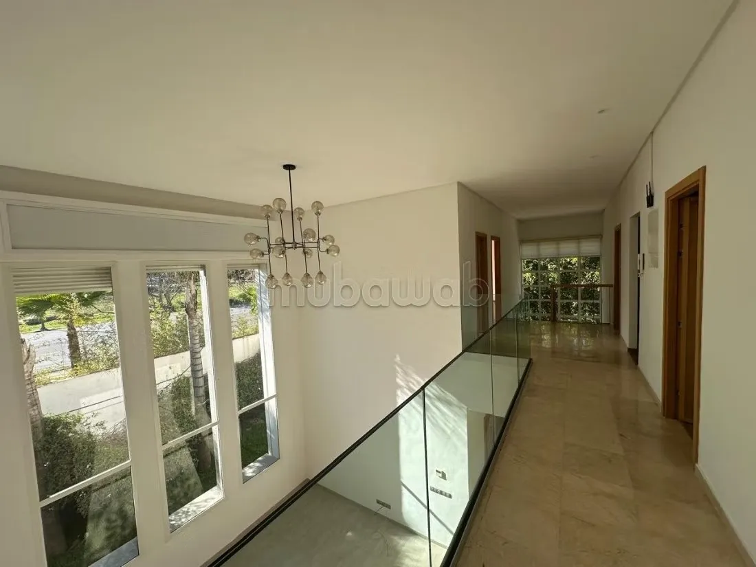 Villa de luxe à louer à Menzeh - الرباط (3)