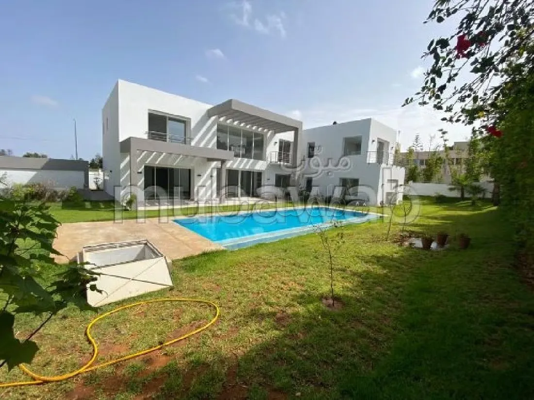 Location villa à souissi - الرباط