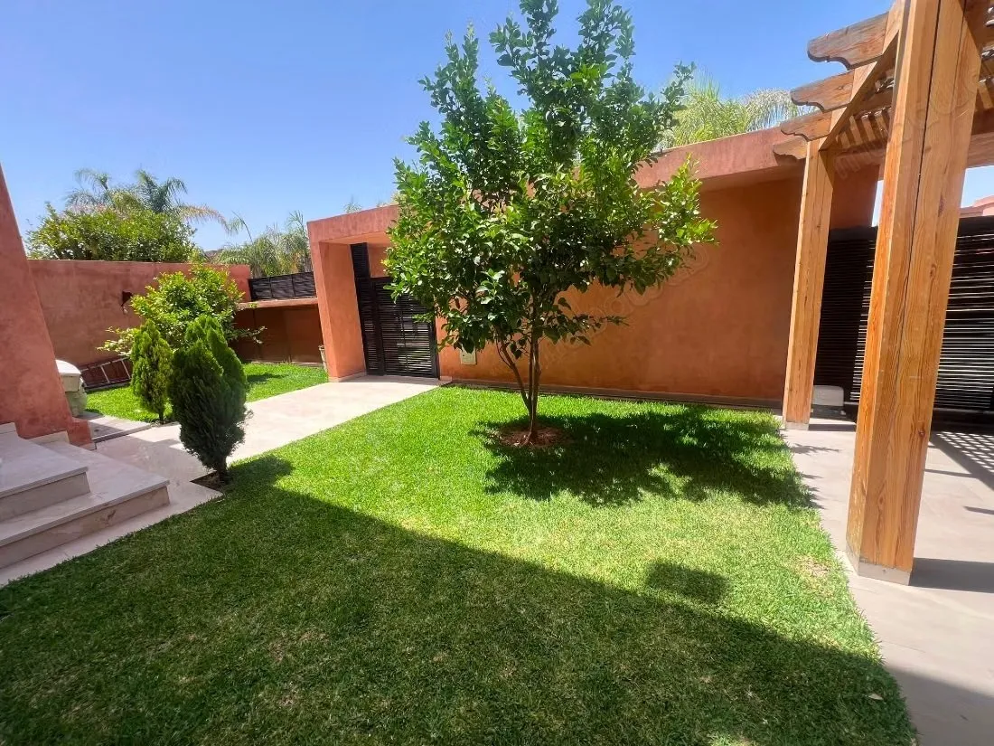 Superbe villa à louer à Route de l'Ourika. 2 pièces. Meublé - مراكش