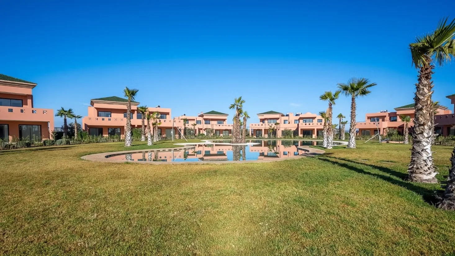 Villa neuve vide 200m² 3ch - مراكش (2)