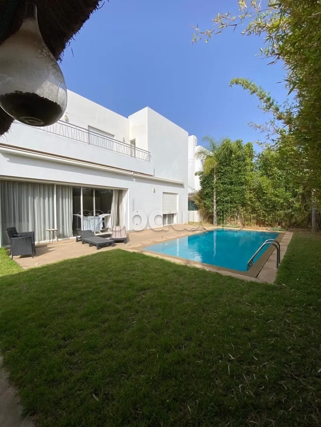 Magnifique villa à louer à Souissi. 7 pièces. Meublé - الرباط