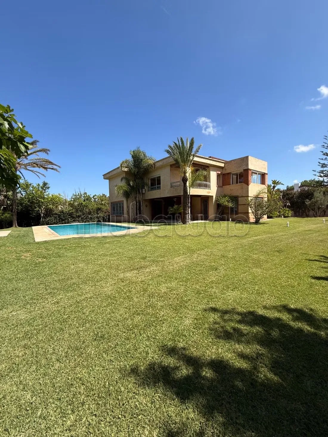 Villa de standing à louer à Souissi RABAT - الرباط