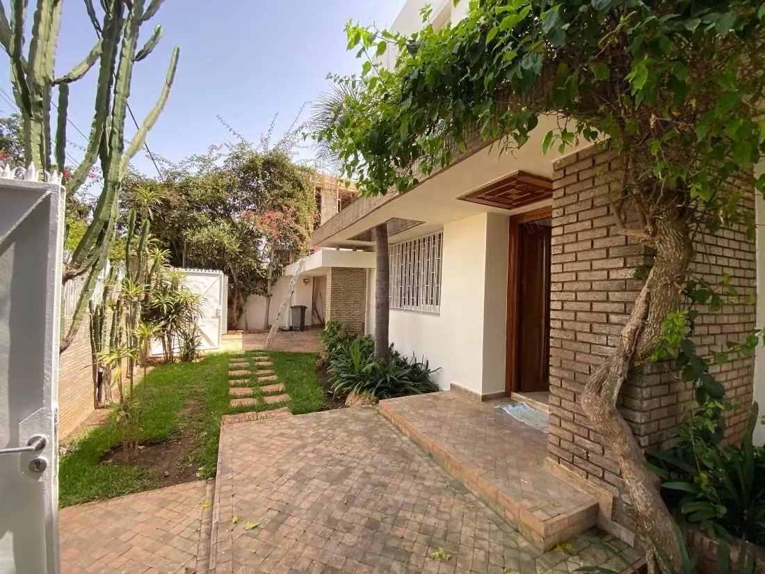 Maison de luxe à louer à Souissi. Surface de 765 m². Belle t... - الرباط (2)