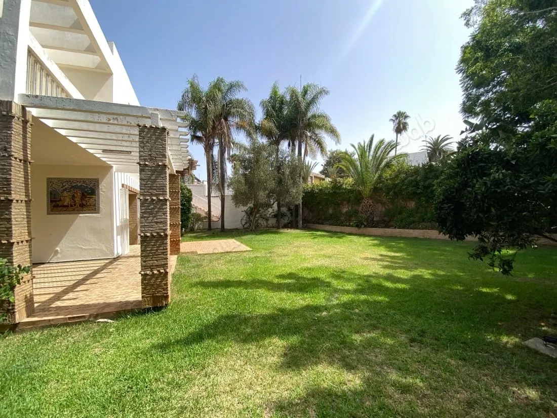 Maison de luxe à louer à Souissi. Surface de 765 m². Belle t... - الرباط (3)
