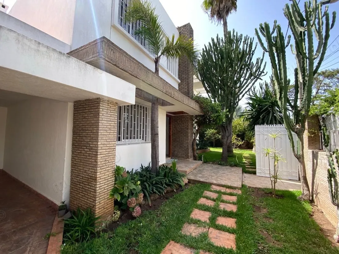 Maison de luxe à louer à Souissi. Surface de 765 m². Belle t... - الرباط