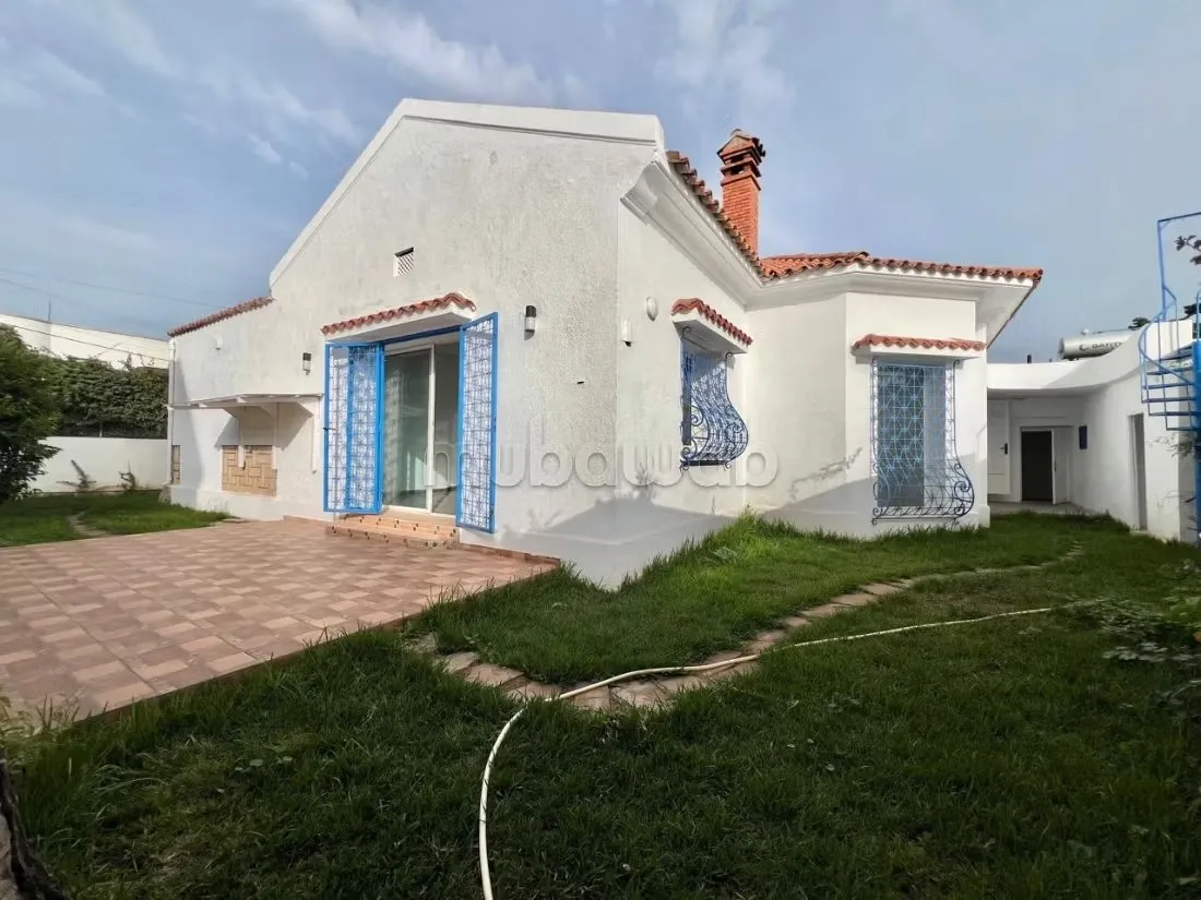 Belle villa de plain pied rénovée– Quartier Oasis - الدار البيضاء (2)