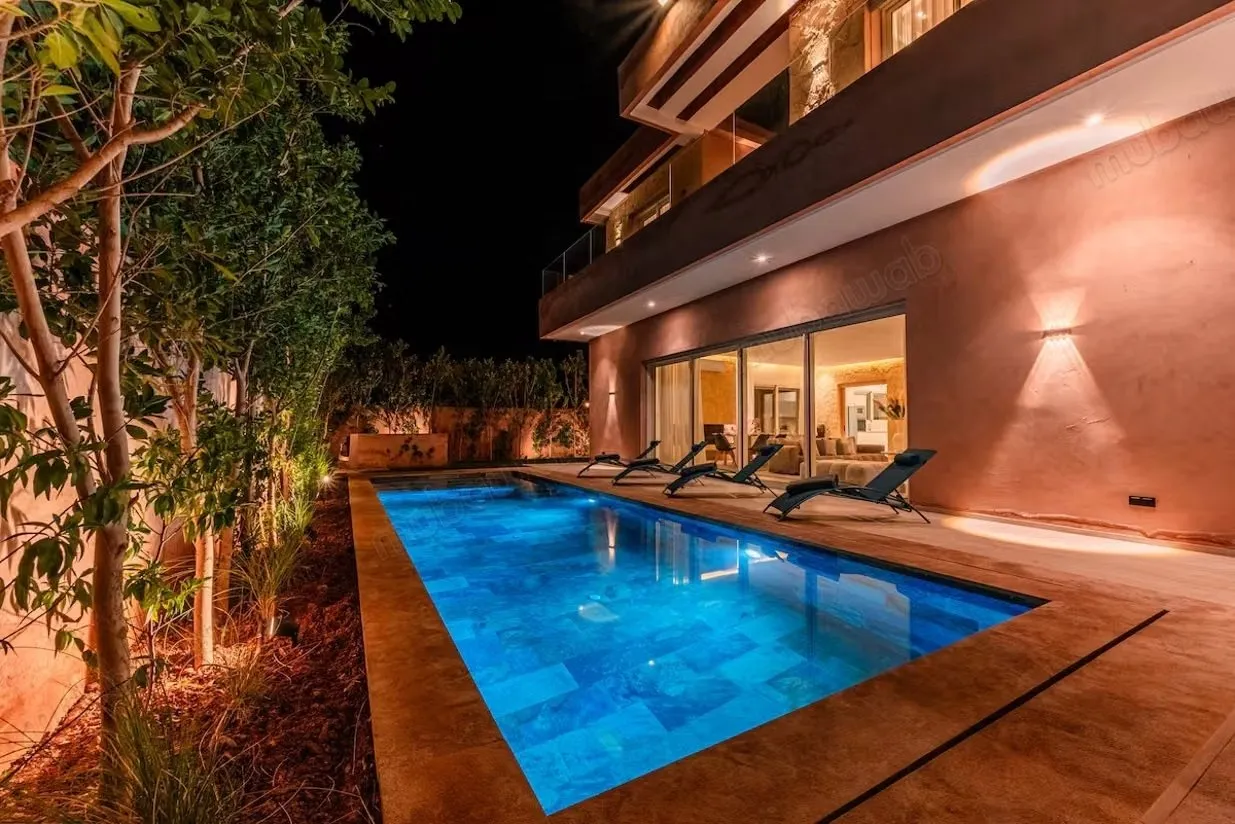 Entrée Amelkis 1: Villa 5 CH Meublée neuve à louer - مراكش