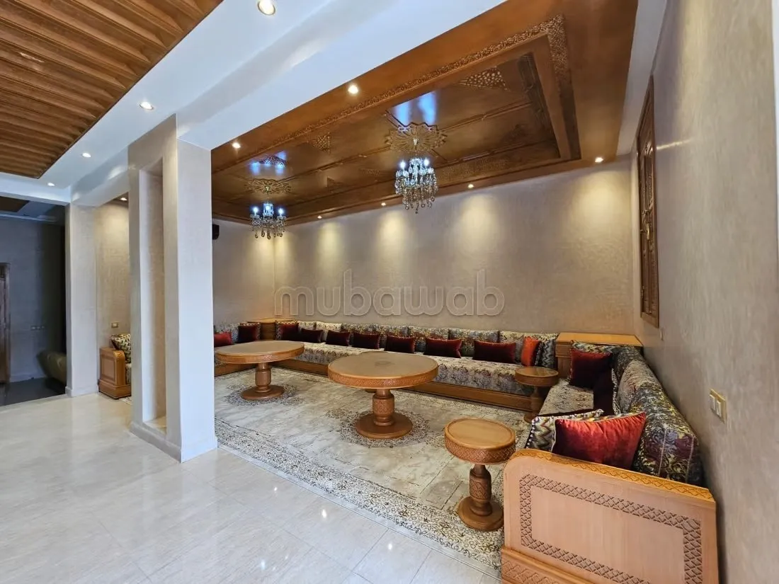 Villa de standing à louer meublée à Targa - مراكش