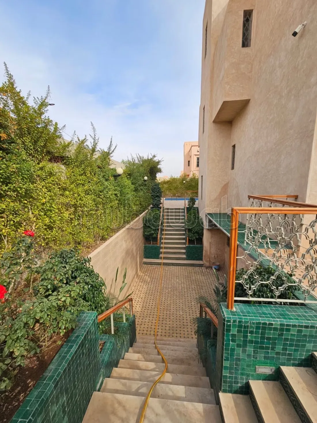 Villa de standing à louer meublée à Targa - مراكش (3)