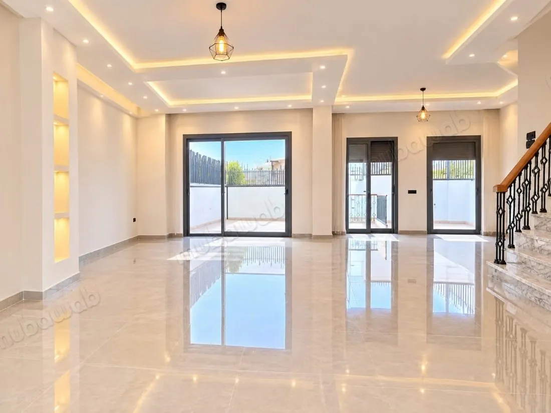 Villa neuve à louer Harhoura - تمارة