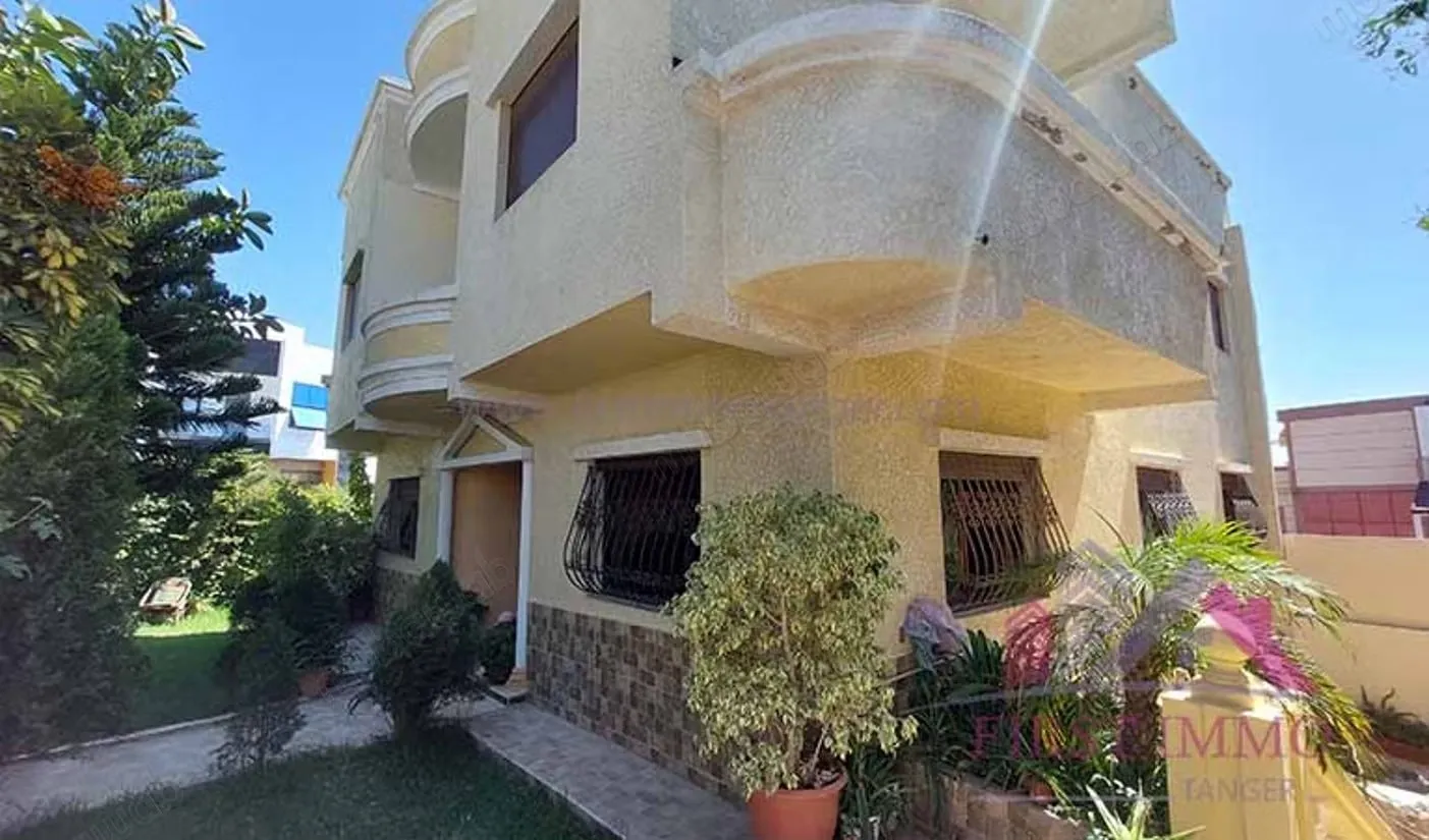 Villa Spacieuse Avec Jardin Pour Location - طنجة