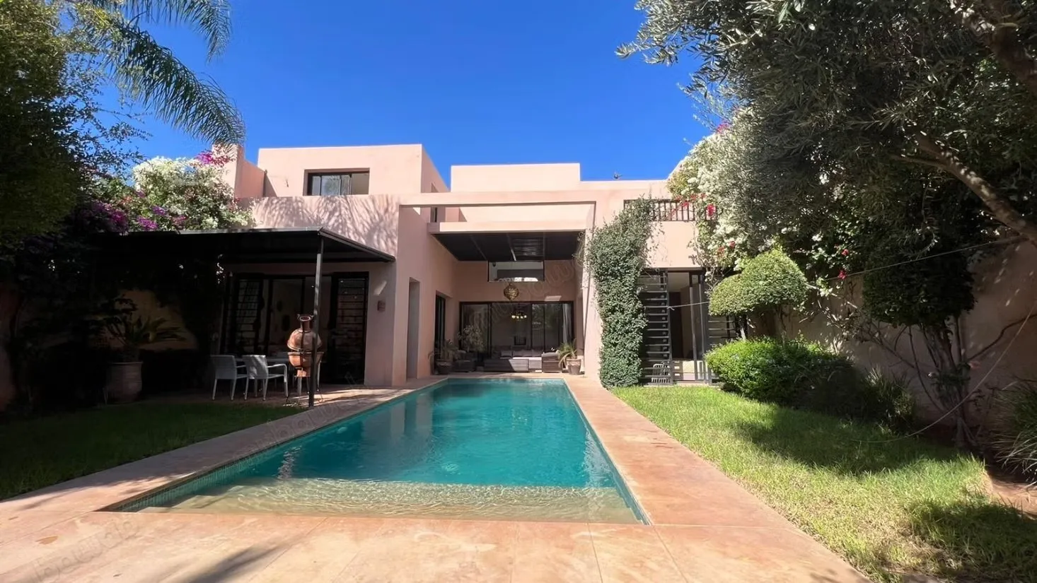 Villa meublée à louer – al maaden golf - مراكش