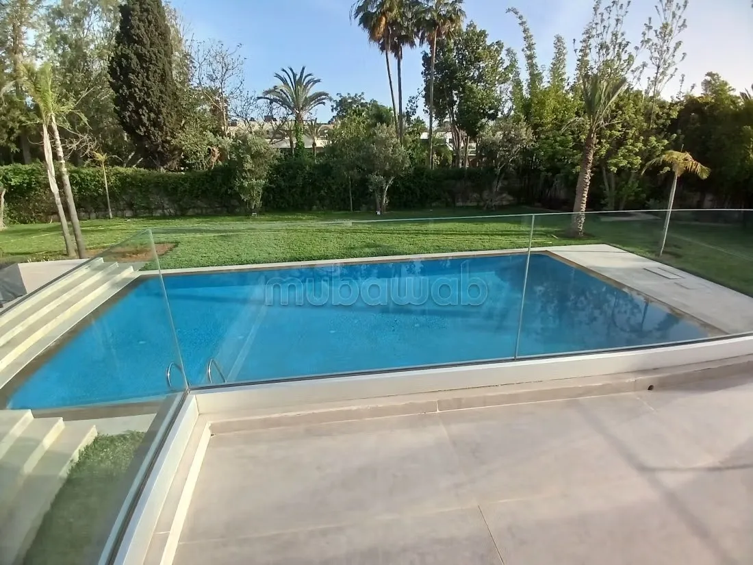 Une magnifique villa meublée à louer - الرباط (2)