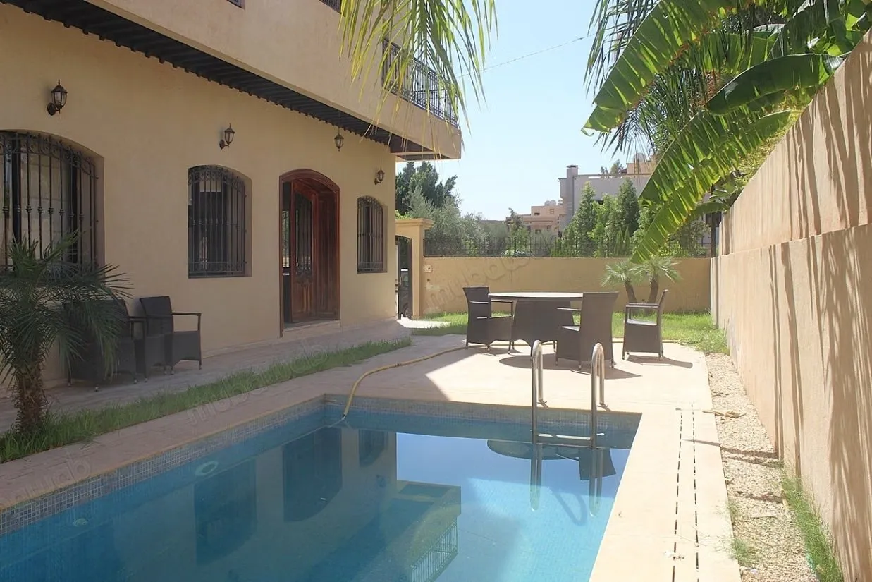 Villa familliale a louer SEMI MEUBLE - مراكش