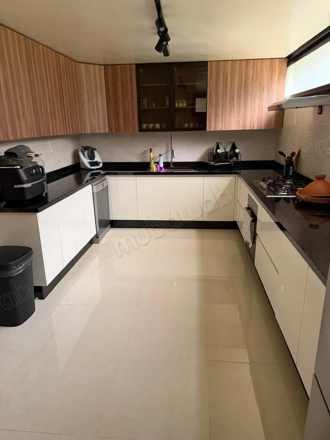 Magnifique Triplex vide Res avec piscine - هرهورة (2)