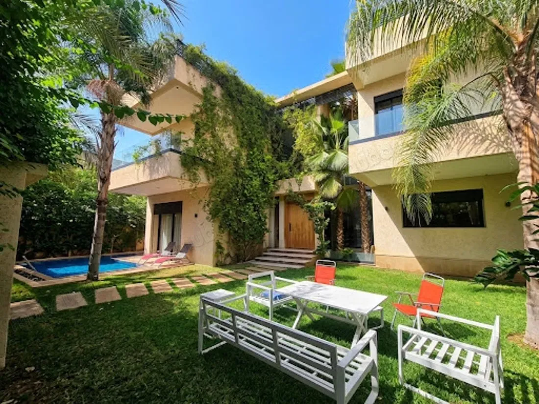 Belle villa Rtee Casablanca 4chambres, piscine - مراكش